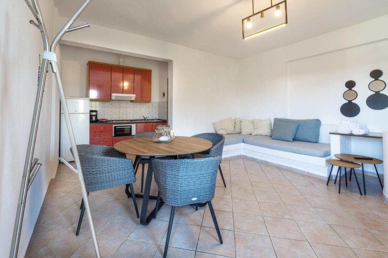 Xasteria Apartment Velika  Bagian luar foto